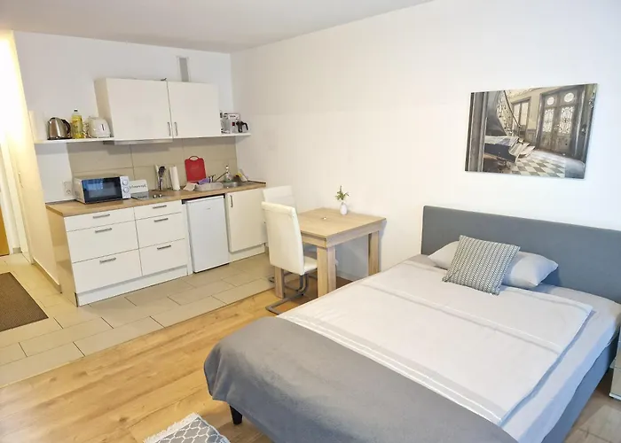 Apartment\'S Nr 2, 2B Und 2C In Stuttgart Stadtmitte